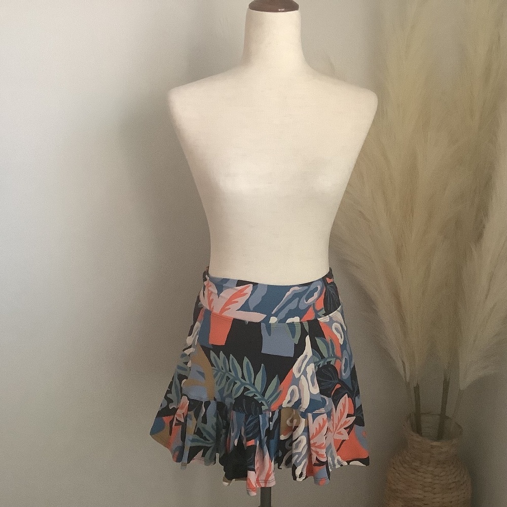 Dona Jo Floral Tennis Skirt, Size Small, EUC